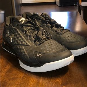 Men’s Under Armour Curry 2 NWOT Size 13
